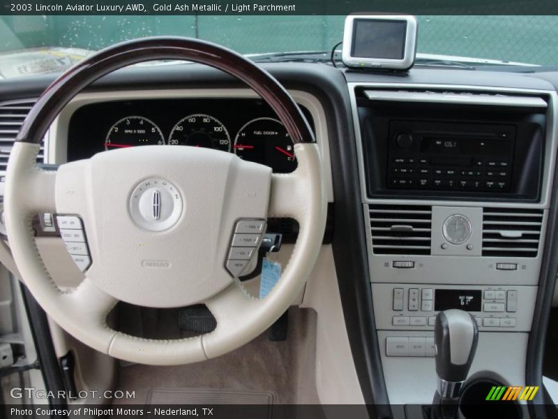 Dashboard of 2003 Aviator Luxury AWD