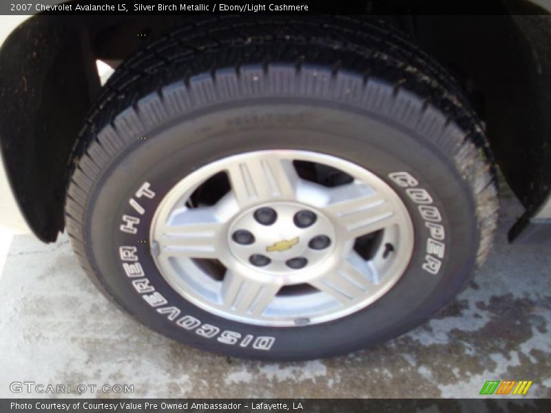 Silver Birch Metallic / Ebony/Light Cashmere 2007 Chevrolet Avalanche LS