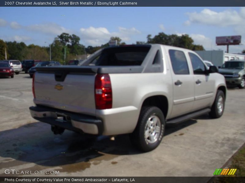 Silver Birch Metallic / Ebony/Light Cashmere 2007 Chevrolet Avalanche LS