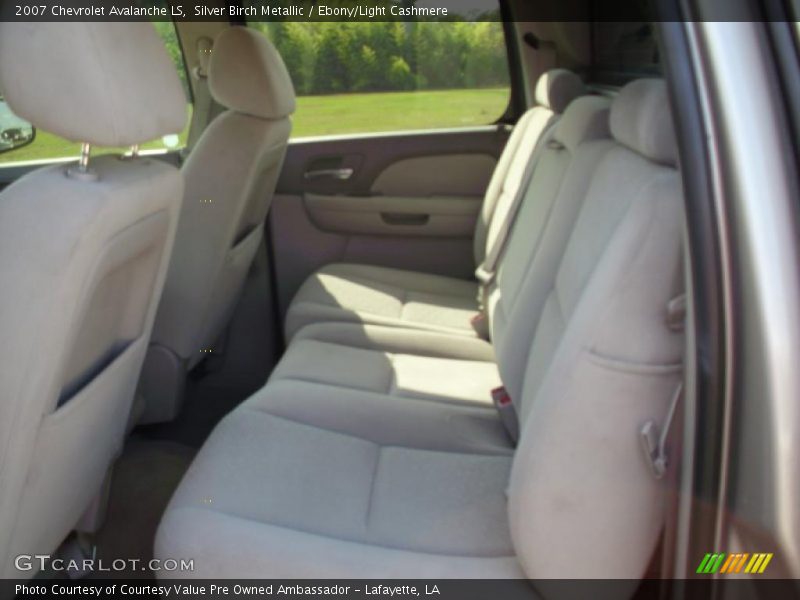 Silver Birch Metallic / Ebony/Light Cashmere 2007 Chevrolet Avalanche LS