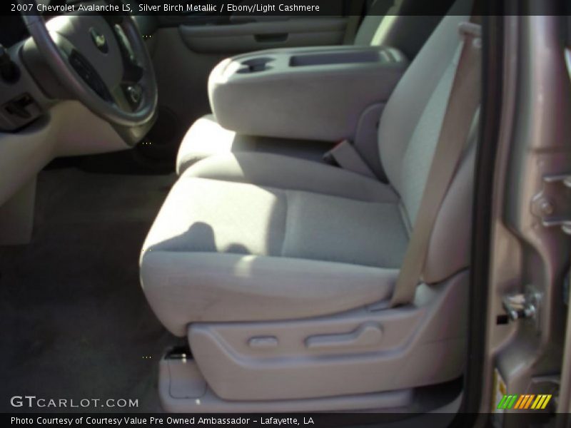Silver Birch Metallic / Ebony/Light Cashmere 2007 Chevrolet Avalanche LS