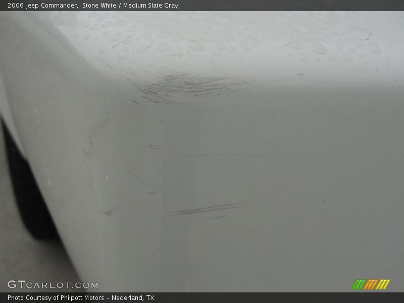 Stone White / Medium Slate Gray 2006 Jeep Commander