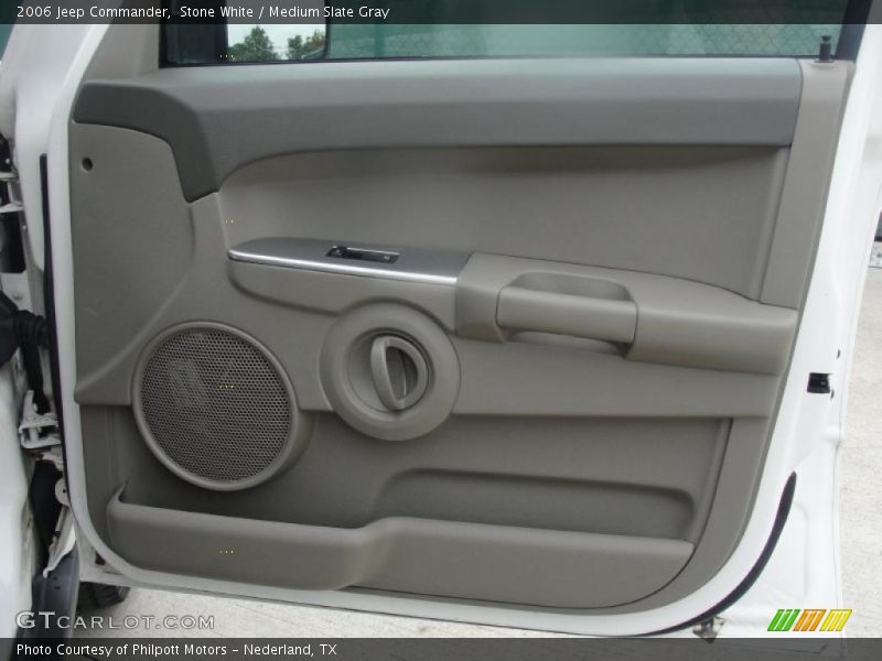 Door Panel of 2006 Commander 