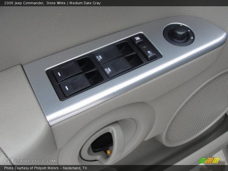 Stone White / Medium Slate Gray 2006 Jeep Commander
