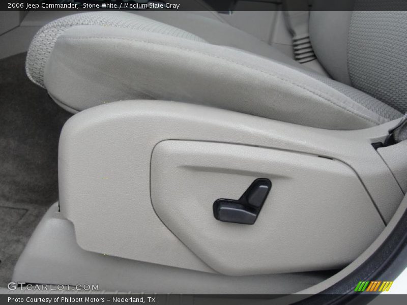 Stone White / Medium Slate Gray 2006 Jeep Commander