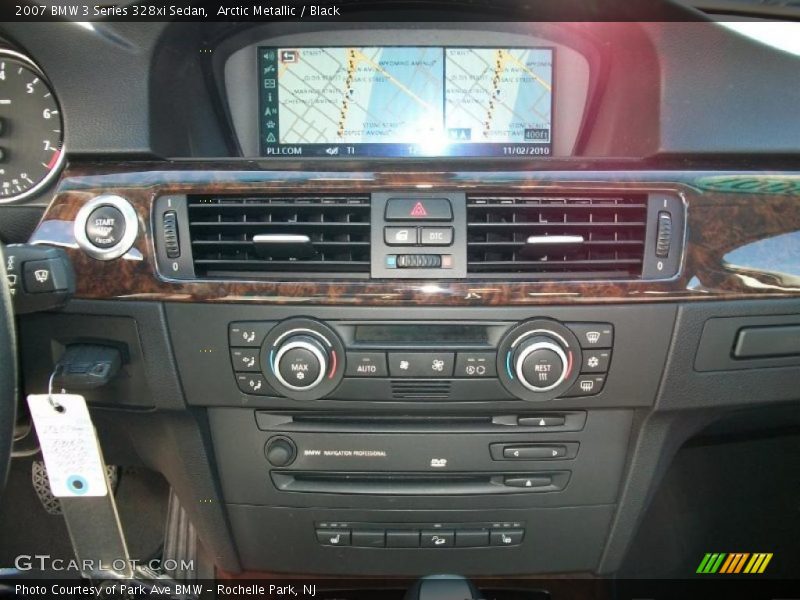 Arctic Metallic / Black 2007 BMW 3 Series 328xi Sedan