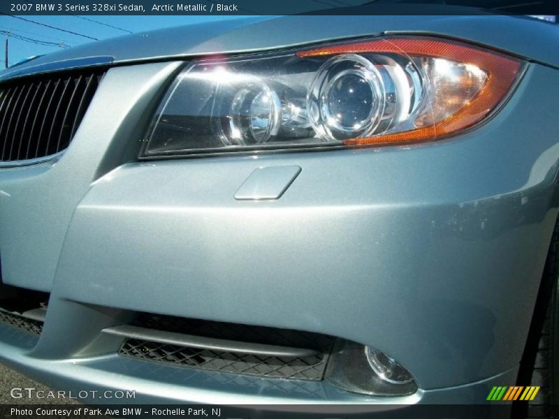 Arctic Metallic / Black 2007 BMW 3 Series 328xi Sedan