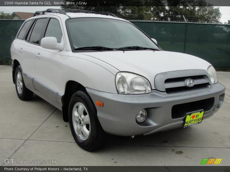 Front 3/4 View of 2006 Santa Fe GLS