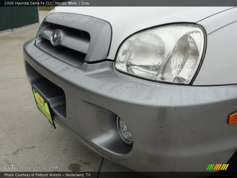 Nordic White / Gray 2006 Hyundai Santa Fe GLS