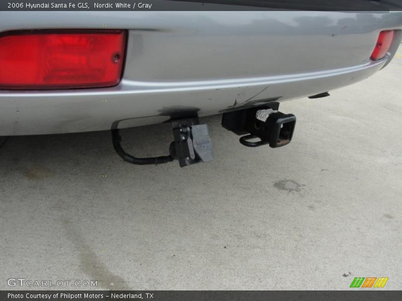 Nordic White / Gray 2006 Hyundai Santa Fe GLS