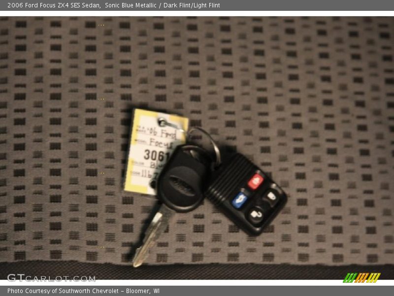 Sonic Blue Metallic / Dark Flint/Light Flint 2006 Ford Focus ZX4 SES Sedan