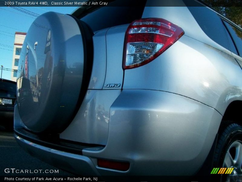 Classic Silver Metallic / Ash Gray 2009 Toyota RAV4 4WD