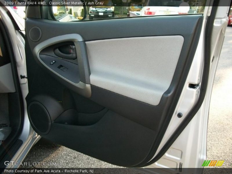 Classic Silver Metallic / Ash Gray 2009 Toyota RAV4 4WD
