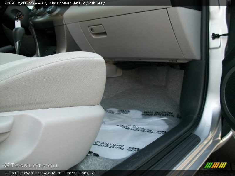 Classic Silver Metallic / Ash Gray 2009 Toyota RAV4 4WD