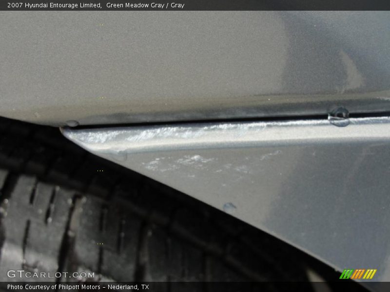 Green Meadow Gray / Gray 2007 Hyundai Entourage Limited