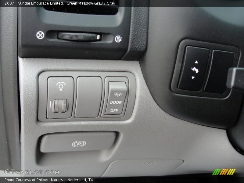 Green Meadow Gray / Gray 2007 Hyundai Entourage Limited