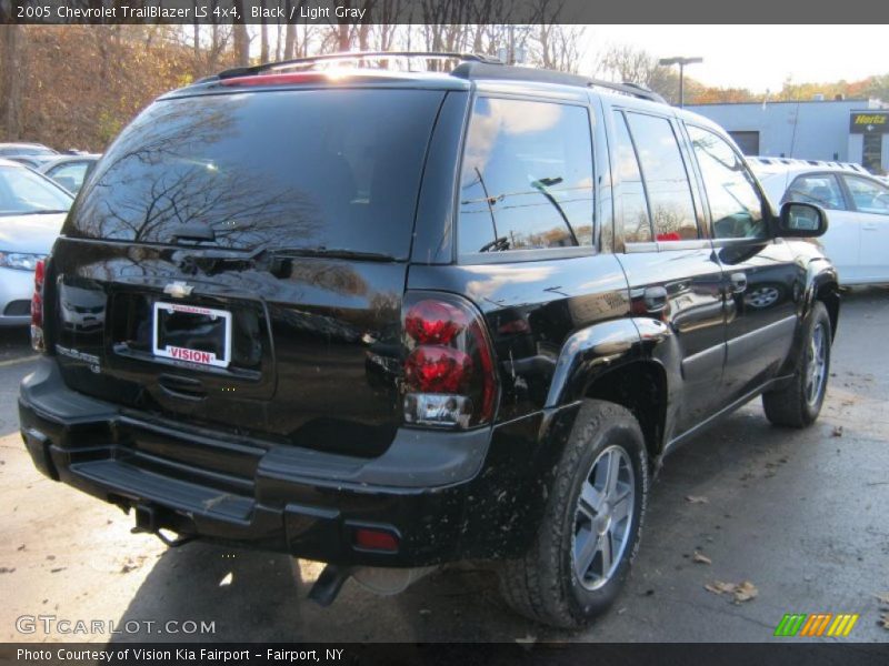 Black / Light Gray 2005 Chevrolet TrailBlazer LS 4x4
