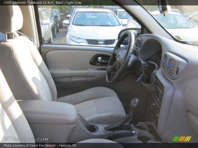 Black / Light Gray 2005 Chevrolet TrailBlazer LS 4x4