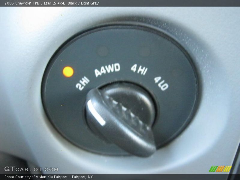 Black / Light Gray 2005 Chevrolet TrailBlazer LS 4x4