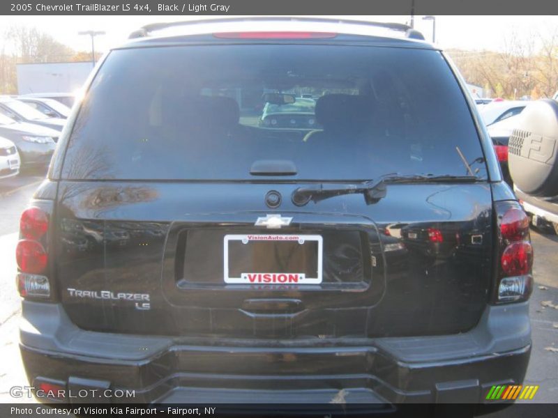 Black / Light Gray 2005 Chevrolet TrailBlazer LS 4x4