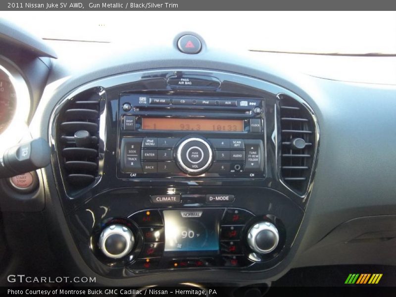 Controls of 2011 Juke SV AWD