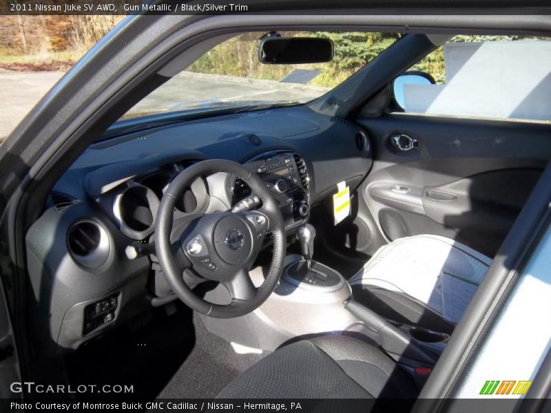 Black/Silver Trim Interior - 2011 Juke SV AWD 