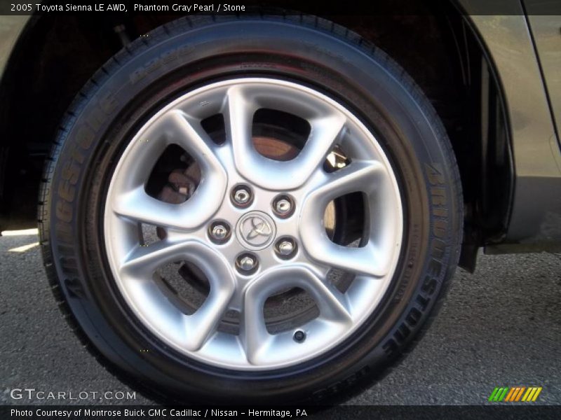  2005 Sienna LE AWD Wheel