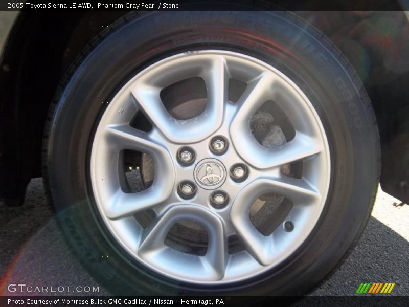  2005 Sienna LE AWD Wheel