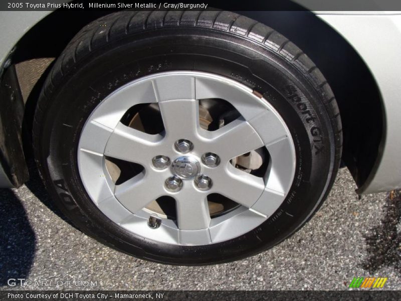 Millenium Silver Metallic / Gray/Burgundy 2005 Toyota Prius Hybrid