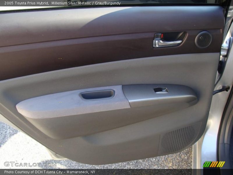 Millenium Silver Metallic / Gray/Burgundy 2005 Toyota Prius Hybrid