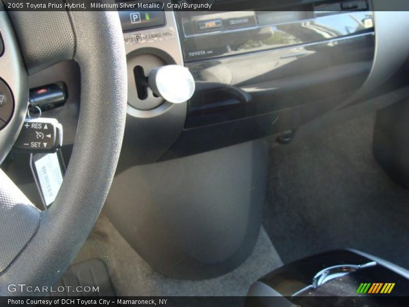 Millenium Silver Metallic / Gray/Burgundy 2005 Toyota Prius Hybrid