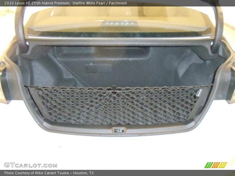  2010 HS 250h Hybrid Premium Trunk