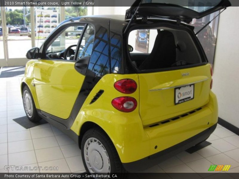  2010 fortwo pure coupe Light Yellow