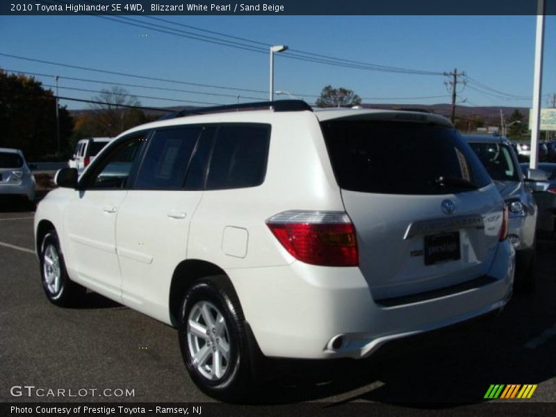 Blizzard White Pearl / Sand Beige 2010 Toyota Highlander SE 4WD