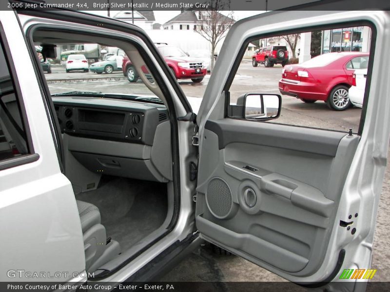 Bright Silver Metallic / Medium Slate Gray 2006 Jeep Commander 4x4