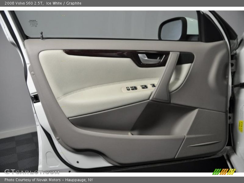 Ice White / Graphite 2008 Volvo S60 2.5T