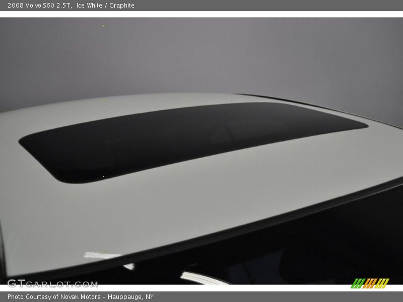 Ice White / Graphite 2008 Volvo S60 2.5T