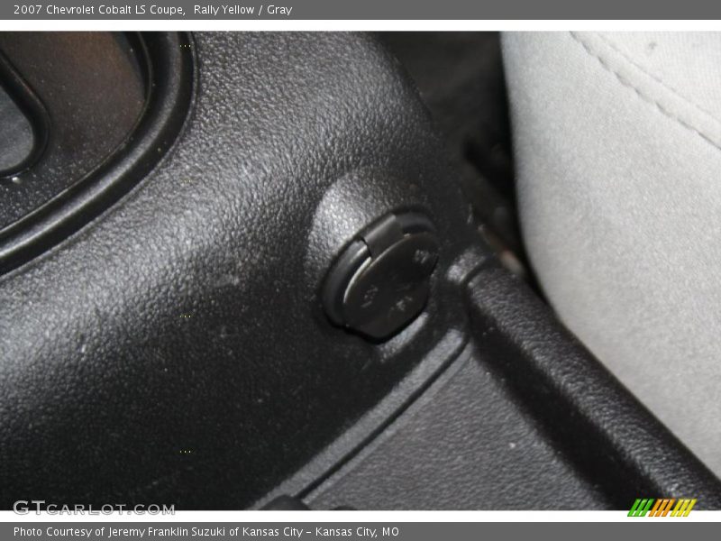Rally Yellow / Gray 2007 Chevrolet Cobalt LS Coupe