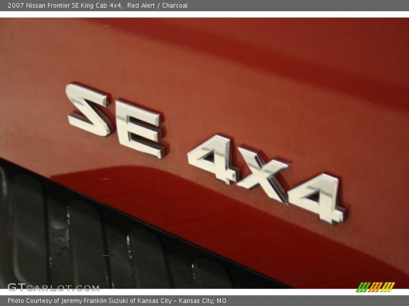  2007 Frontier SE King Cab 4x4 Logo