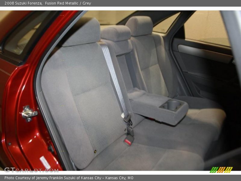 Fusion Red Metallic / Grey 2008 Suzuki Forenza