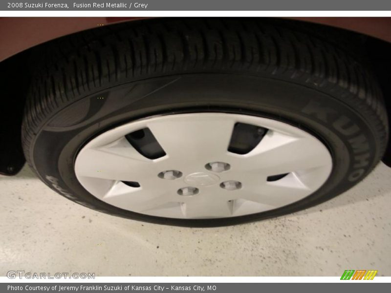 Fusion Red Metallic / Grey 2008 Suzuki Forenza