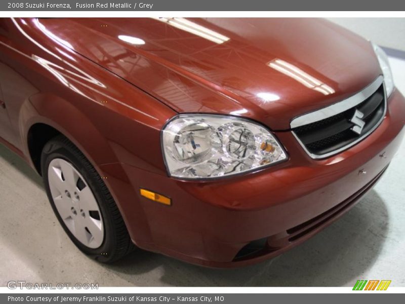 Fusion Red Metallic / Grey 2008 Suzuki Forenza