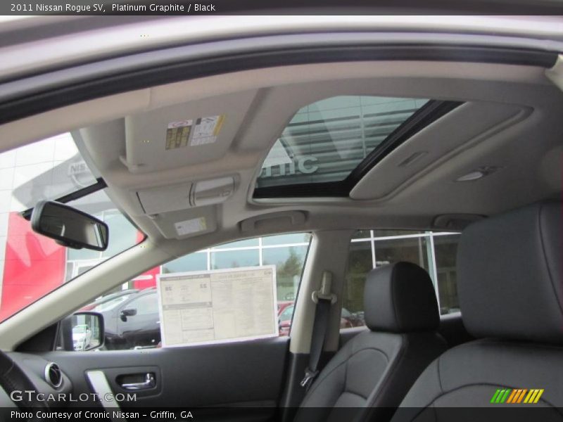 Sunroof of 2011 Rogue SV