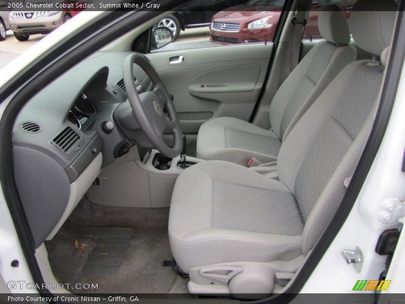 Summit White / Gray 2005 Chevrolet Cobalt Sedan