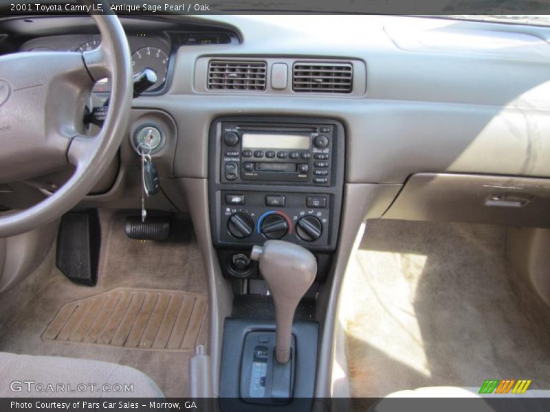 Antique Sage Pearl / Oak 2001 Toyota Camry LE