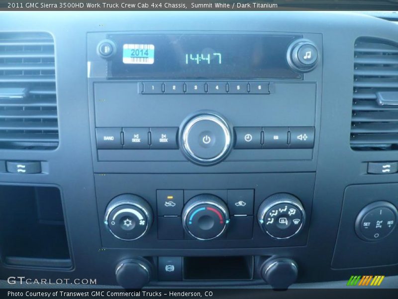 Controls of 2011 Sierra 3500HD Work Truck Crew Cab 4x4 Chassis