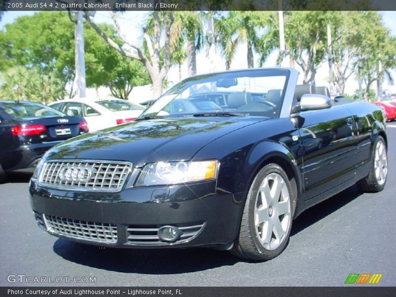 Front 3/4 View of 2005 S4 4.2 quattro Cabriolet