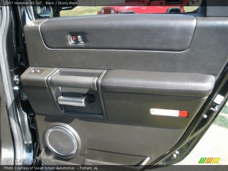 Door Panel of 2007 H2 SUT