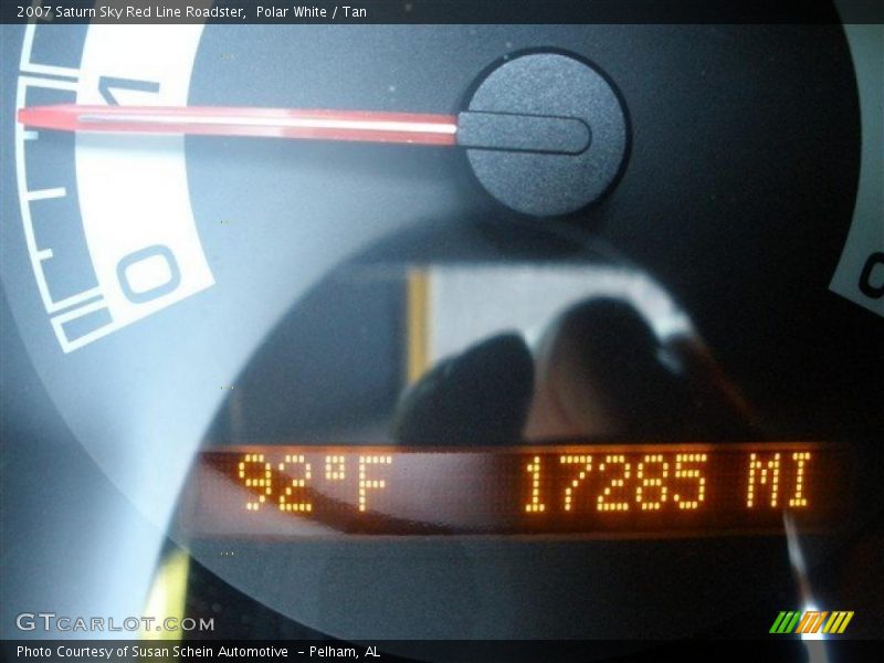 Polar White / Tan 2007 Saturn Sky Red Line Roadster