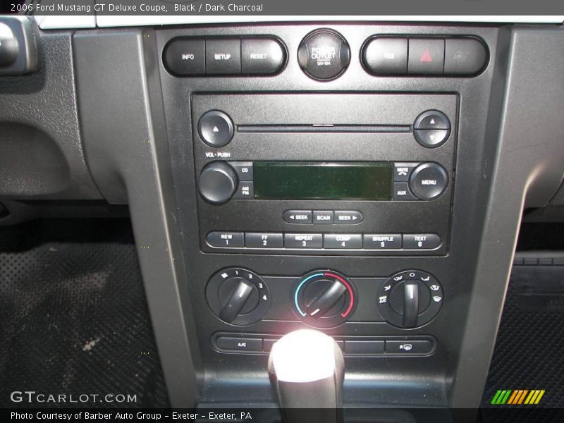 Black / Dark Charcoal 2006 Ford Mustang GT Deluxe Coupe